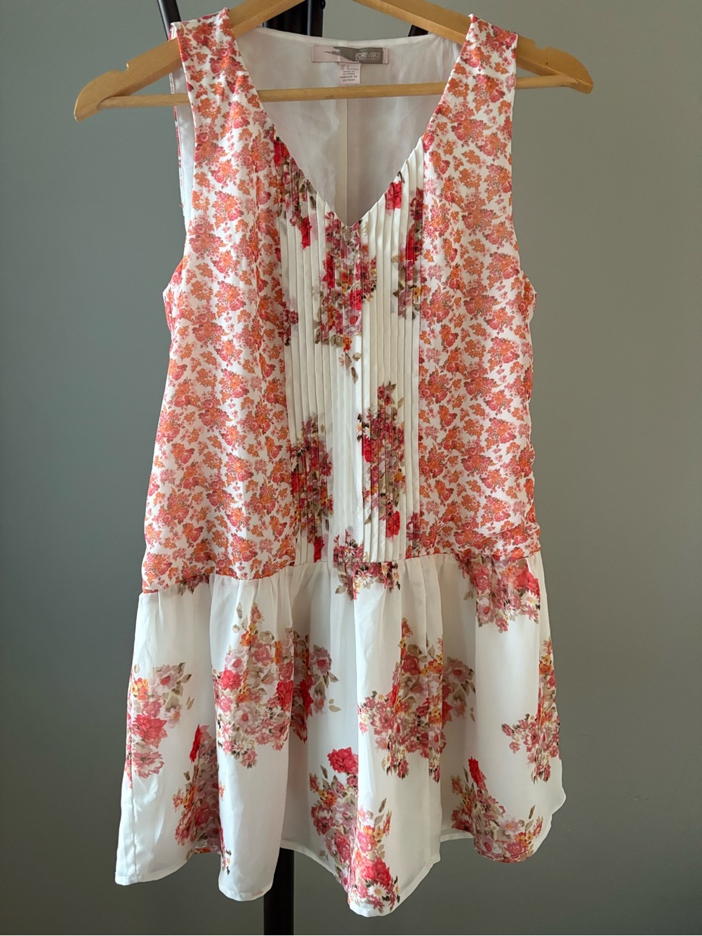 Forever 21 White and Coral Floral Tiered Mini Dress